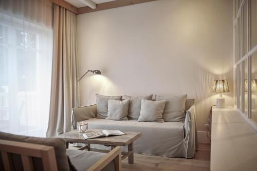 Classic Rooms with Balcony / The Cozy Lofts