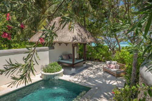 Garden Pavilion King Room with Pool - Room Rate inclusive of breakfast for 2 adults