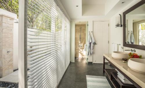 Garden Pavilion King Room with Pool - Room Rate inclusive of breakfast for 2 adults
