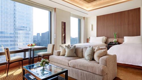 Premier Corner Room Twin