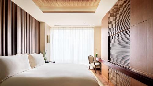 Grand Premier Suite King