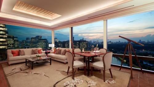 Grand Premier Suite Twin