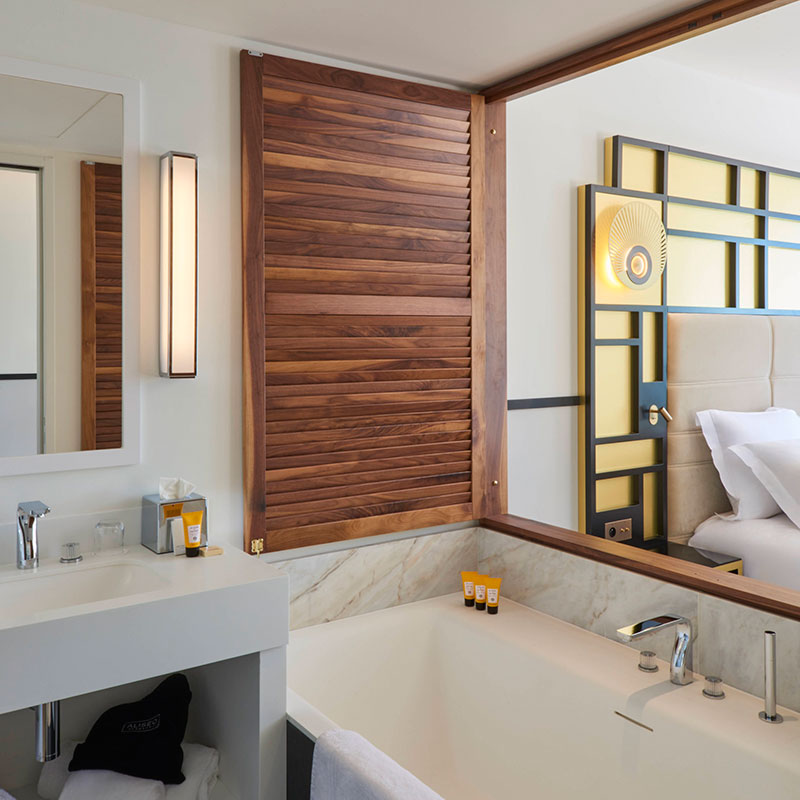 Riviera Suite