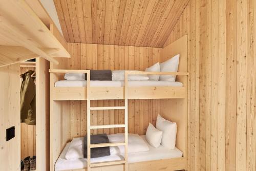 Quadruple Room with Terrace
