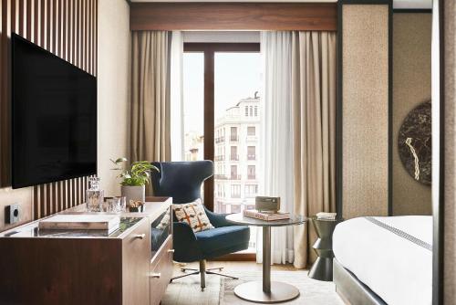 King Room with Balcony