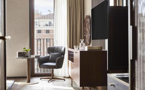King Room with Balcony