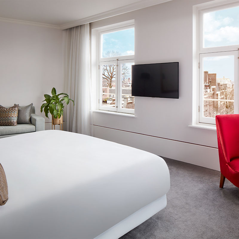 Suite with Canal View
