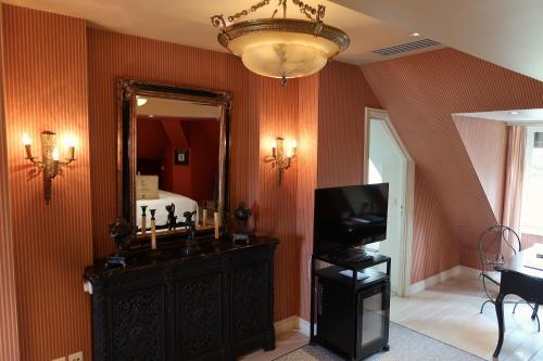 Large Twin Room