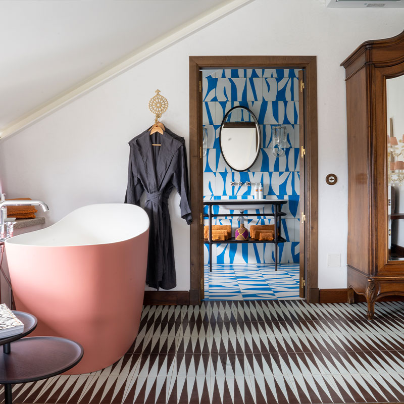 Corner Suite