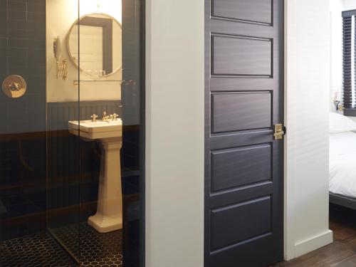 King Room - Disability Access