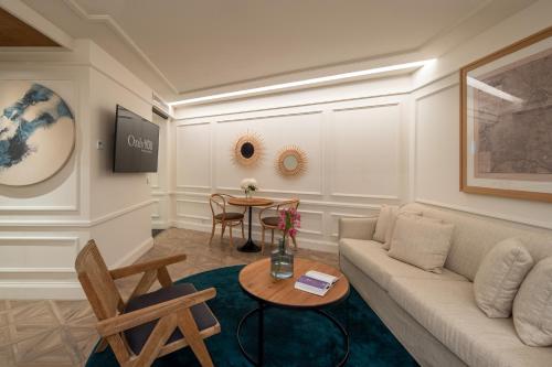 Homey Suite