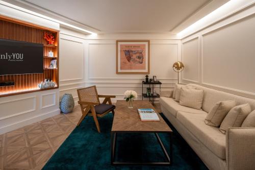 Homey Suite