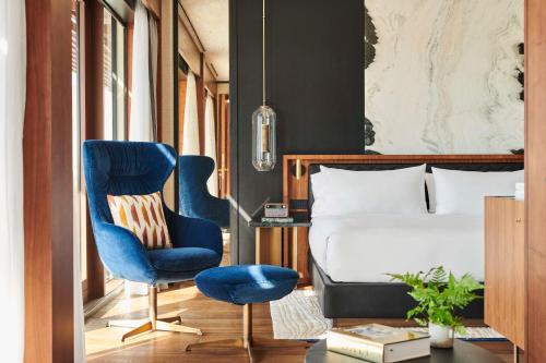 Corner King Suite with Terrace