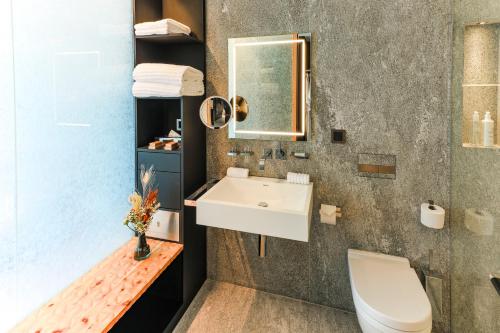 Double Room with Lake View
