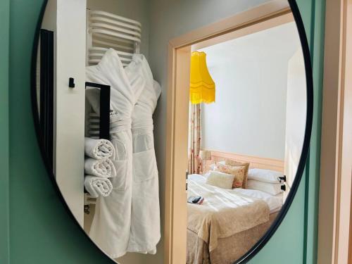 Superior Single Room with Queen-Size Bed