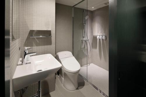 MINIMAL DOUBLE ROOM - Room Selected at Check-in