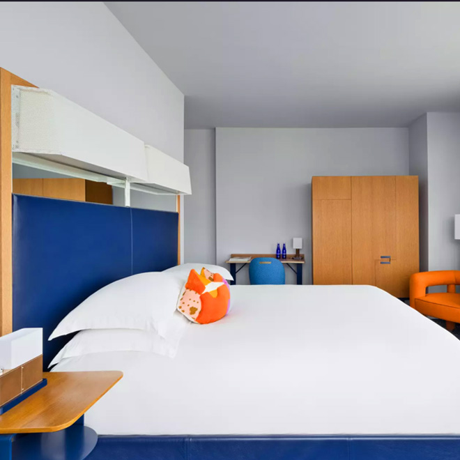 Corner King Room