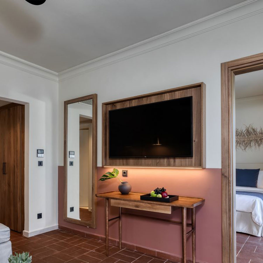 Grand Tropical Nest (2 Bedrooms)