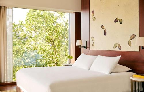 Two-Bedroom Park Corner Suite