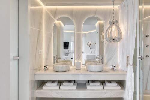 Signature Junior Suite with Indoor Jetted Tub and Private Pool