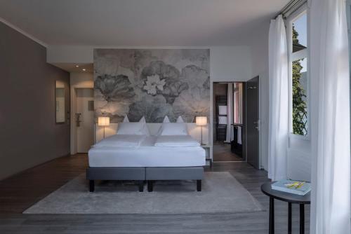 Deluxe Double or Twin Room with Balcony
