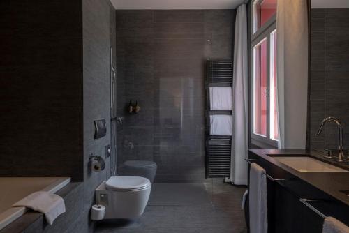 Deluxe Double or Twin Room with Balcony