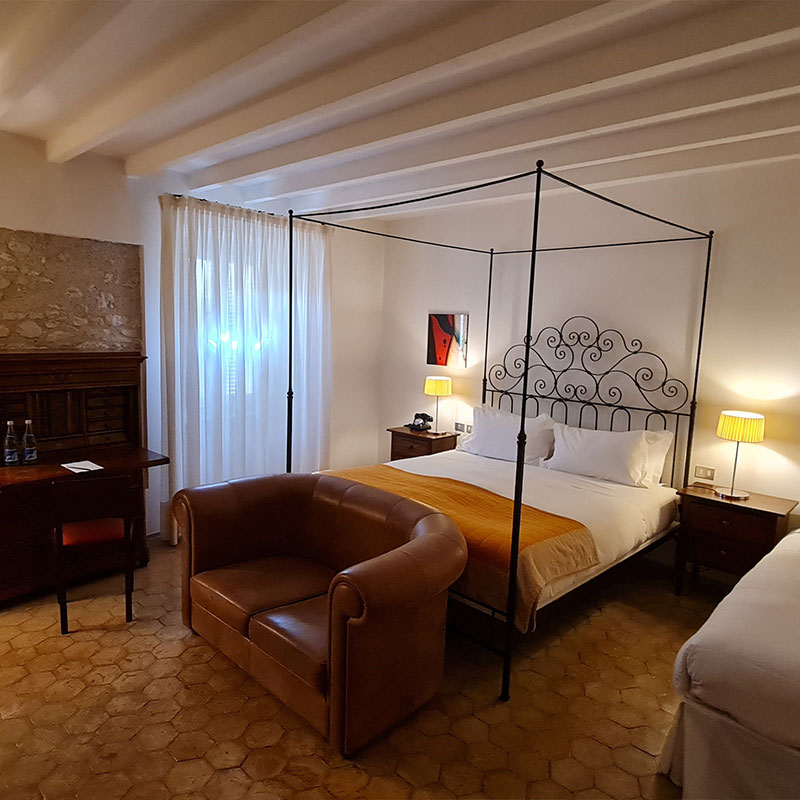Deluxe Family Room