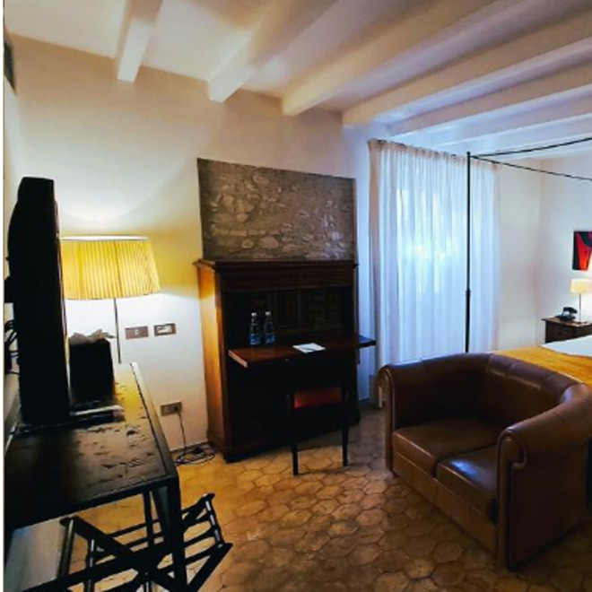 Deluxe Family Room