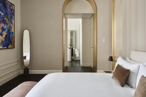 The Ritz-Carlton Symphony Suite with Club lounge access