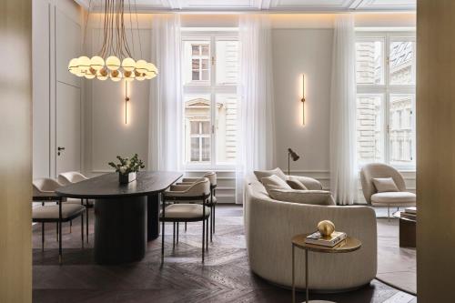 The Ritz-Carlton Symphony Suite with Club lounge access