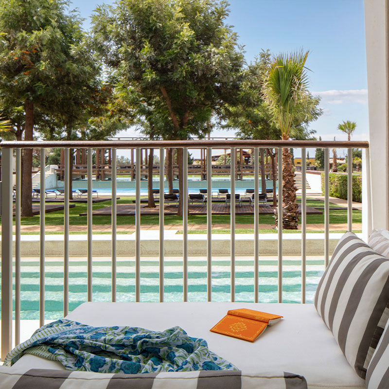 Deluxe Family Pool Access Room Double
