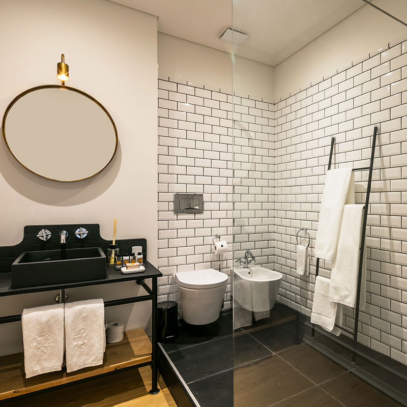 Deluxe One Bedroom Apartment