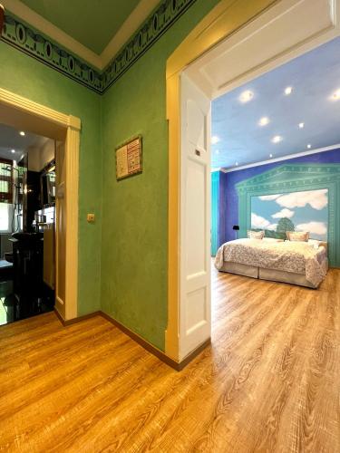 Deluxe Apartment