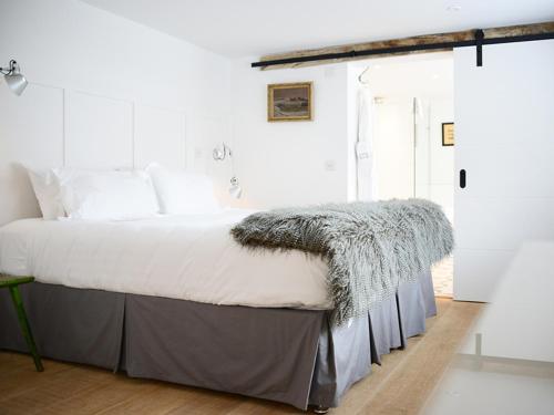 Large Double or Twin Room