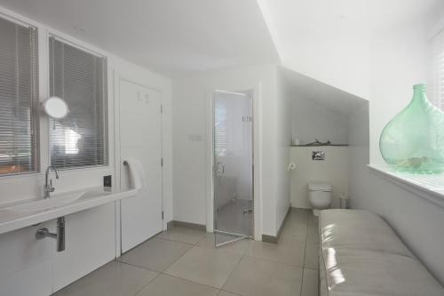 Large Double or Twin Room