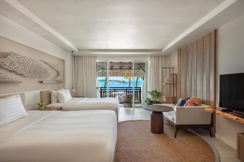 Hibiscus Family Ocean View Suite