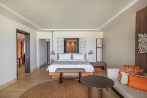 Hibiscus Signature Beachfront Suite
