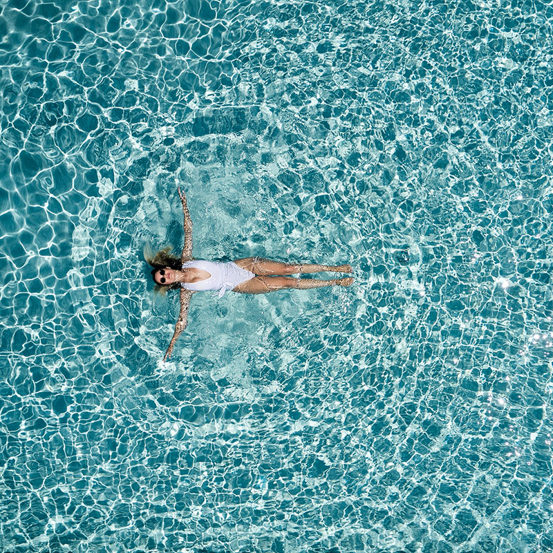 Swim Up Pool Suite