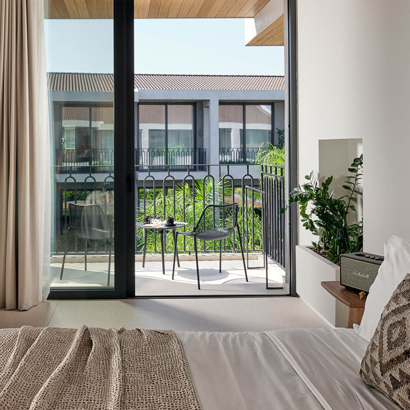 Upper Floor Suite 