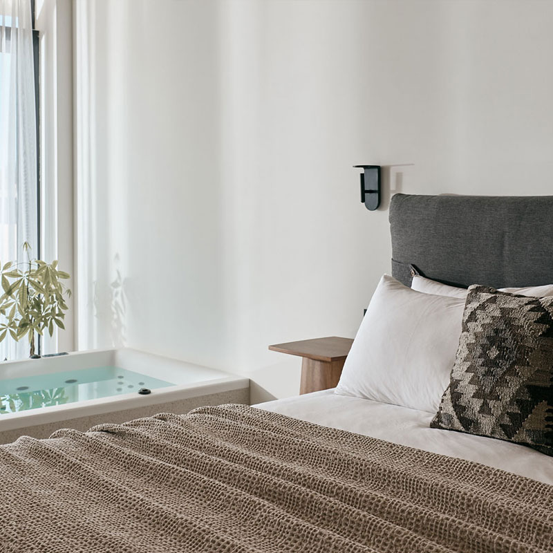 Upper Floor Suite with Hot Tub