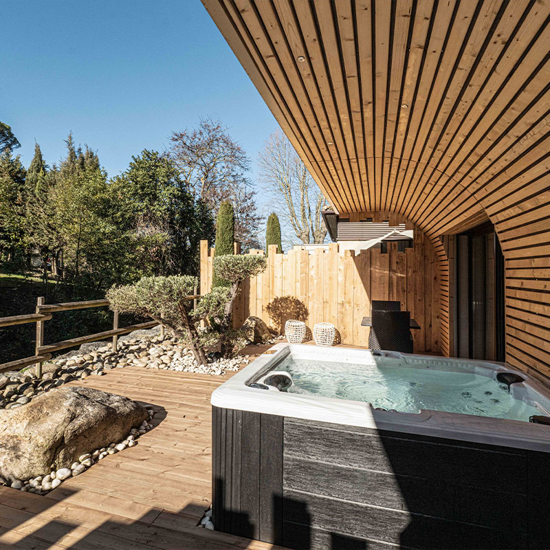 Luxury Jacuzzi Room 