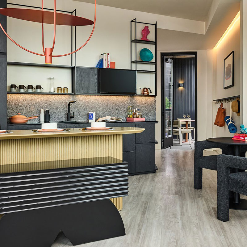 Corner Suite