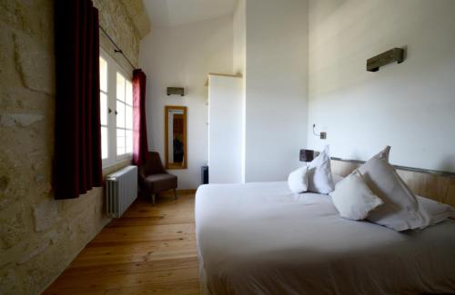Junior Suite with Garden View