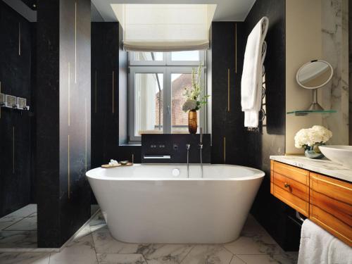 Junior Terrace Suite