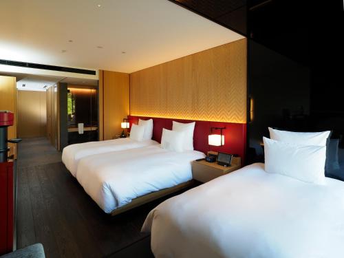 Twin Room (with extra bed)