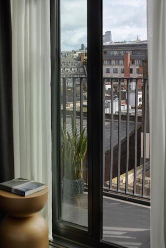 Comfy with Balcony
