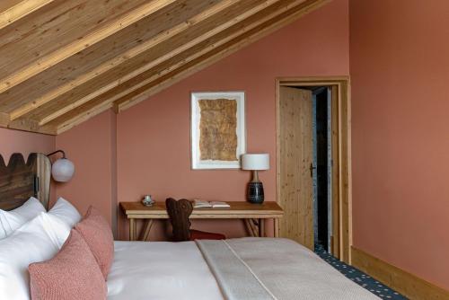 Deluxe Two Bedroom Suite