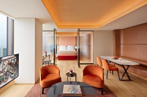 Junior King Suite with Garden View