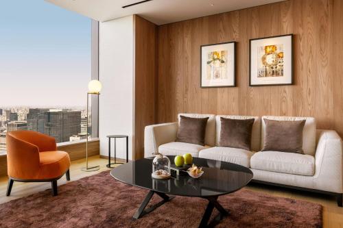 Junior King Suite with Garden View