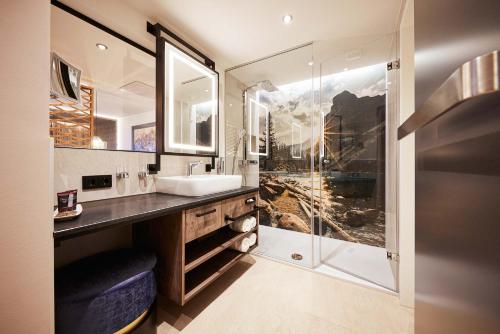 AlpenGluehen Design Junior Suite